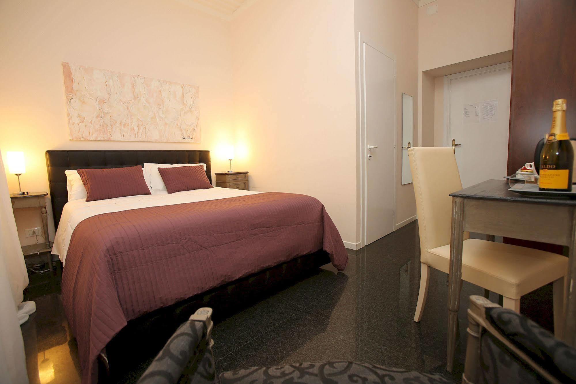 Amica Roma Guest House ภายนอก รูปภาพ