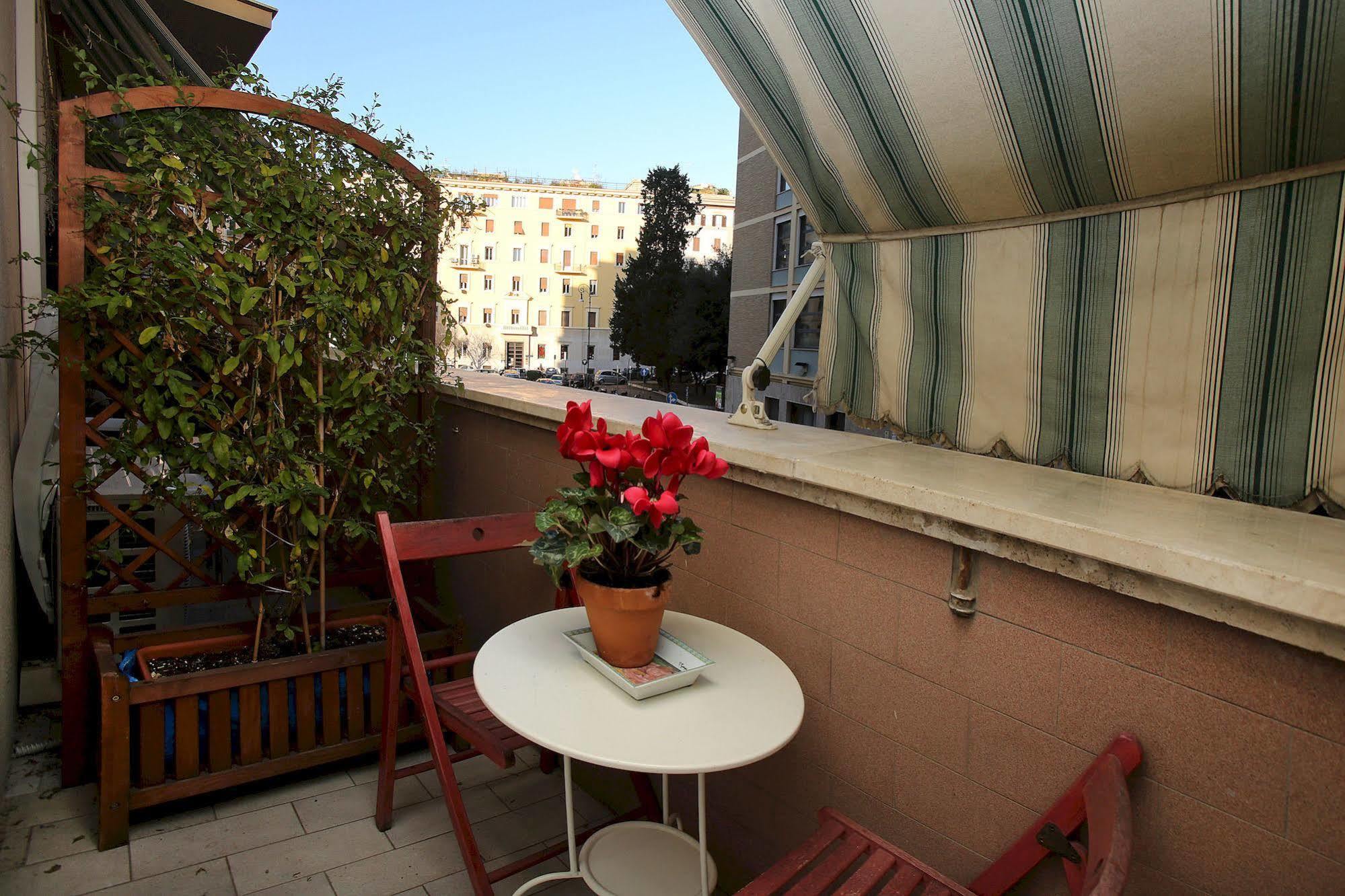 Amica Roma Guest House ภายนอก รูปภาพ